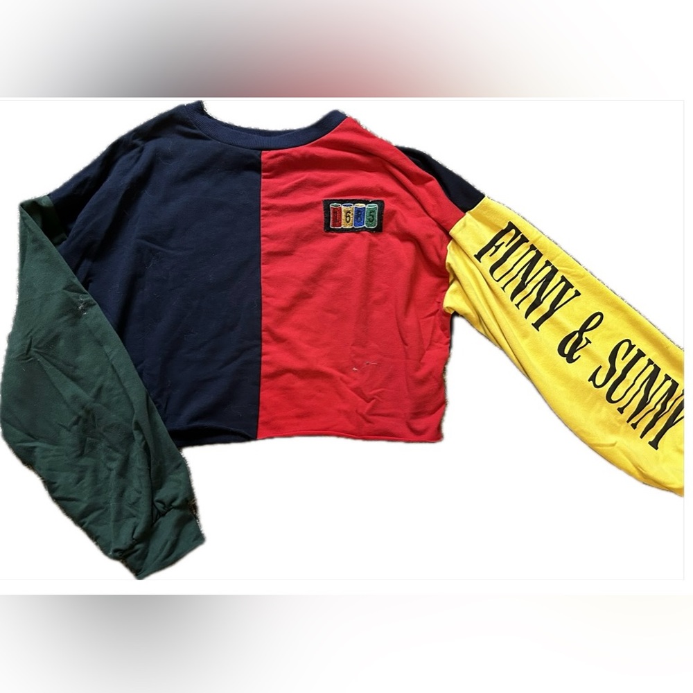 Primary color cropped womens tee